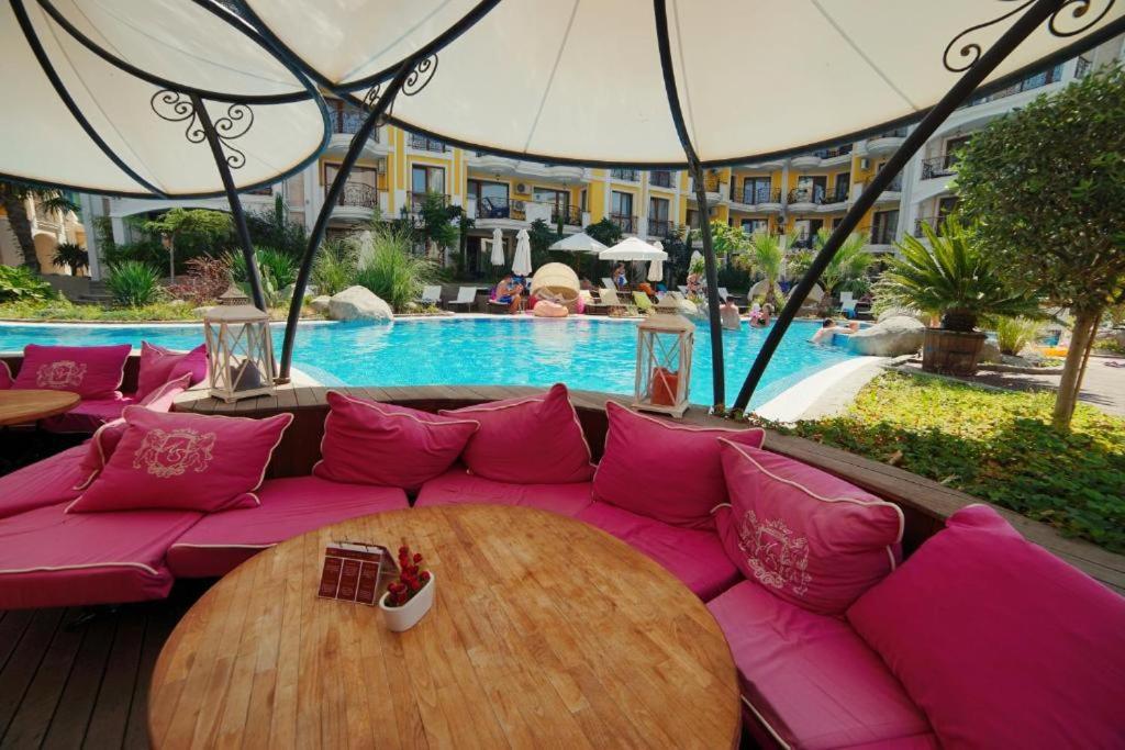 Monte Carlo Aparthotel Sunny Beach Exterior photo